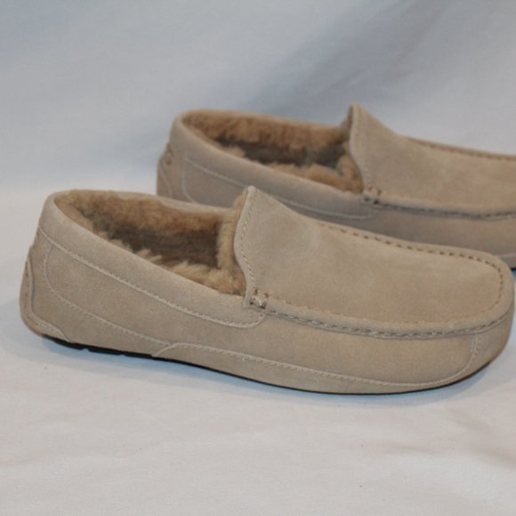 NIB UGG MEN\'S ASCOT‎ SAND SUEDE SHEARLING SLIP ON SLIPPERS main image 8